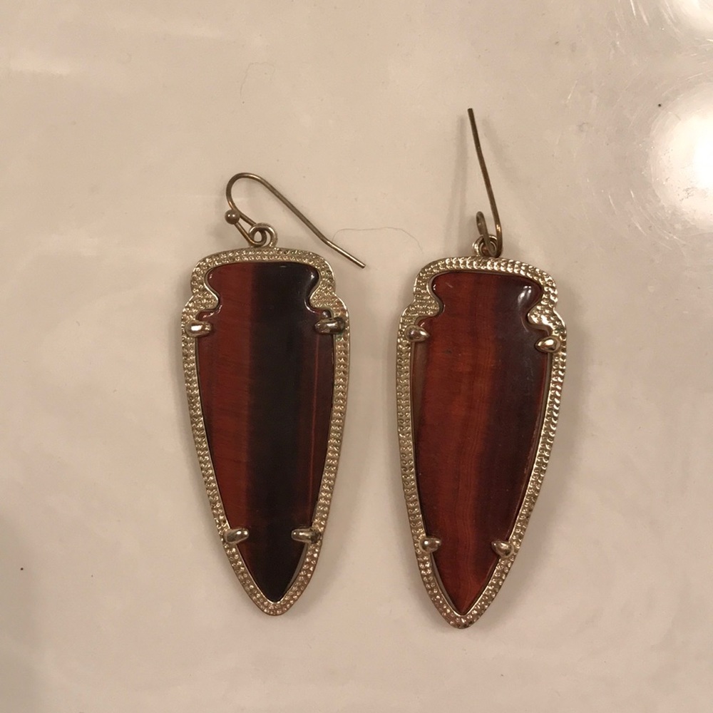 Kendra Scott arrowhead earrings